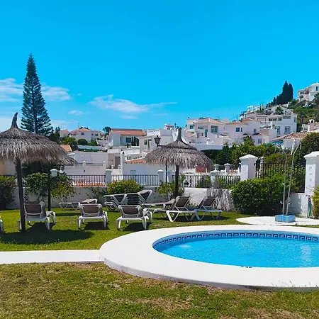 Hébergement de vacances Newly Renovated Townhouse With Sea View And Pool *
