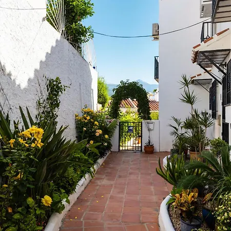 Newly Renovated Townhouse With Sea View And Pool
