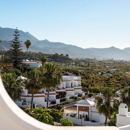 Newly Renovated Townhouse With Sea View And Pool *