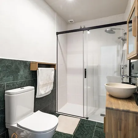 Newly Renovated Townhouse With Sea View And Pool Nerja